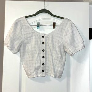 Beachy blouse/ good as new/ worn 1-2 times.